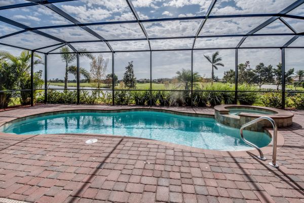 Cost of Pool Enclosure Cleaning in Scranton