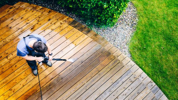 Cost of Deck Pressure Cleaning in Scranton