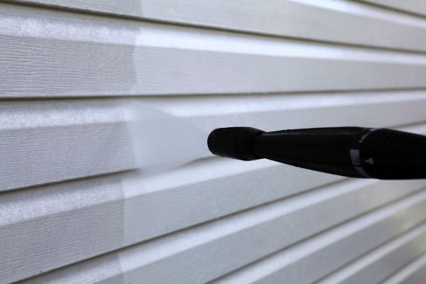 Cost of Condo Siding Power Washing in Scranton